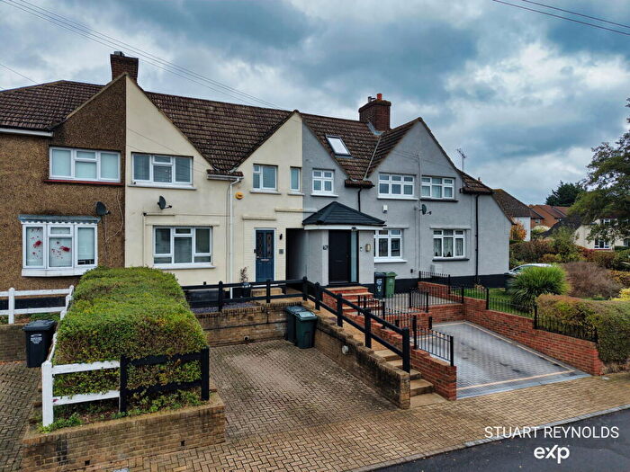 3 Bedroom Terraced House For Sale In Bedroom Home In Ridgeway, Dartford, DA2