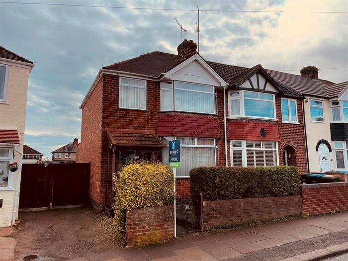 3 Bedroom End Of Terrace House For Sale In Morland Road, Holbrooks