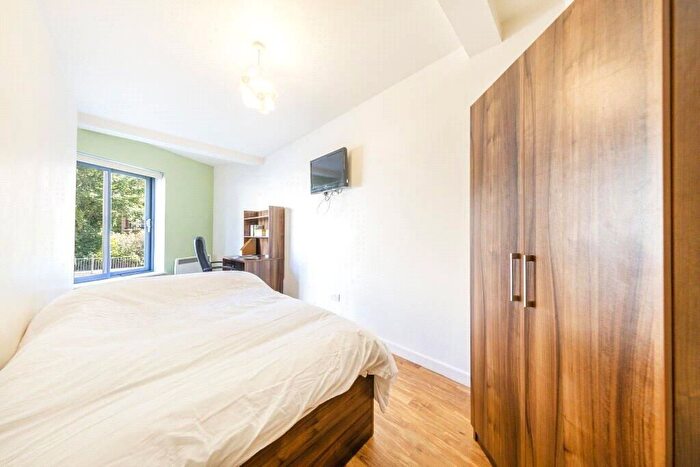 6 Bedroom Flat To Rent In Queens Road, Bristol, BS8