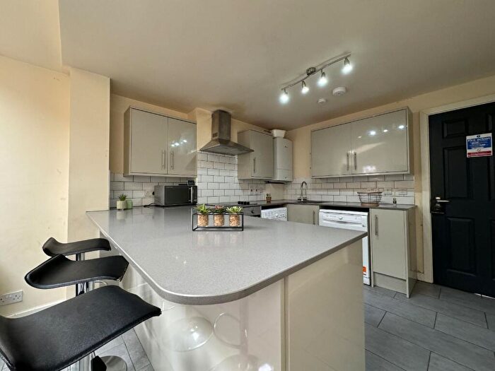6 Bedroom House To Rent In Hubert Road, Selly Oak, Birmingham, West Midlands, B29