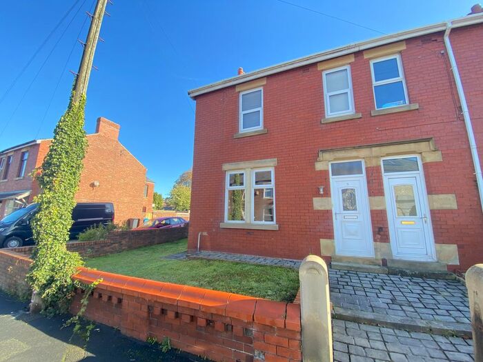 3 Bedroom End Of Terrace House To Rent In Clitheroes Lane, Freckleton, PR4