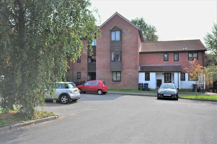 1 Bedroom Flat To Rent In Timbermill Court, Haslemere GU27