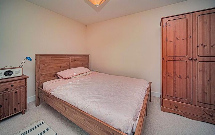 2 Bedroom Flat For Sale In Foundry Close, Melksham, SN12