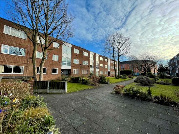 1 Bedroom Apartment To Rent In Knowles Court, Eccles Old Road, Salford, M6