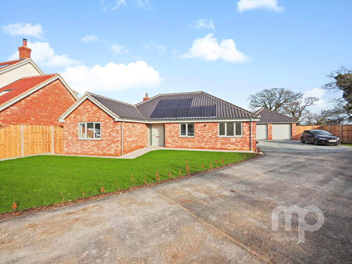 3 Bedroom Detached Bungalow For Sale In Hale Road, Ashill, IP25