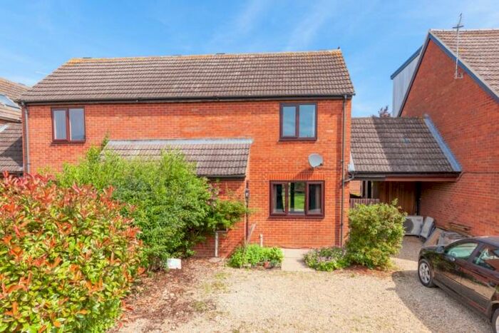 2 Bedroom Semi-Detached House To Rent In Marsh Gibbon, Near Bicester, OX27
