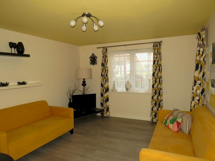 2 Bedroom Flat To Rent In Poppleton Close, Coventry, CV1