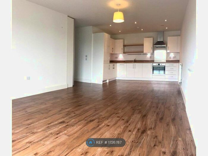 2 Bedroom Flat To Rent In Charrington Place, St Albans, AL1