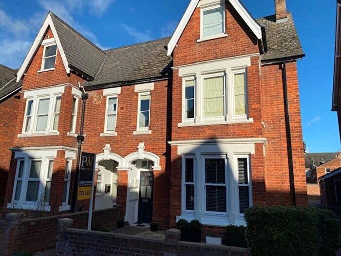 1 Bedroom Flat To Rent In Flat St Michaels Road, Bedford, MK40