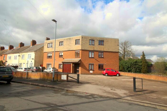 1 Bedroom Flat To Rent In Bank Terrace, Barwell, Leicester, Leicestershire, LE9