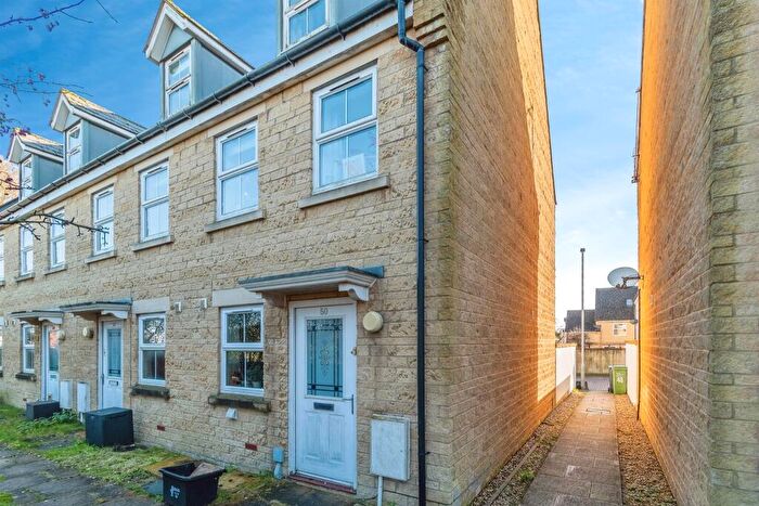3 Bedroom End Of Terrace House For Sale In Stone Close, Corsham, SN13