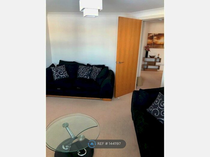 2 Bedroom Flat To Rent In Mackie Place, Elrick, Westhill, AB32