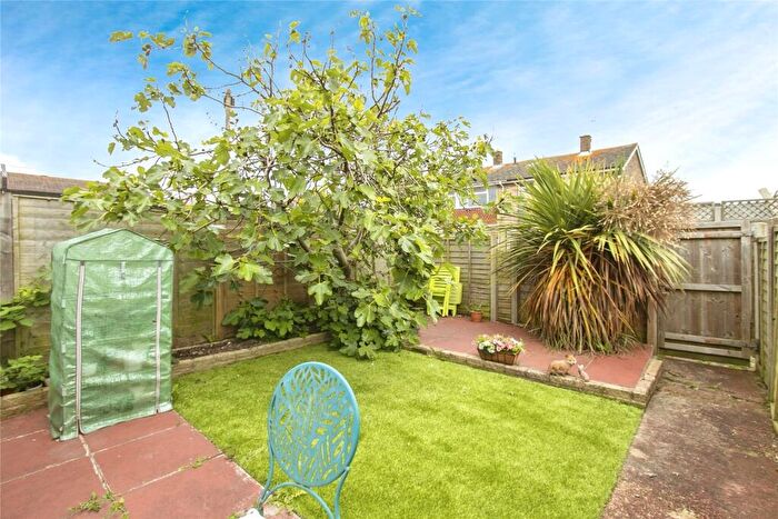 3 Bedroom Terraced House For Sale In Park Gardens, Christchurch, Dorset, BH23