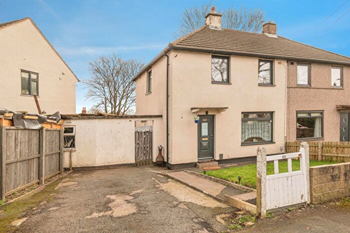 2 Bedroom Semi Detached House For Sale In Daw Royds, Huddersfield, HD5