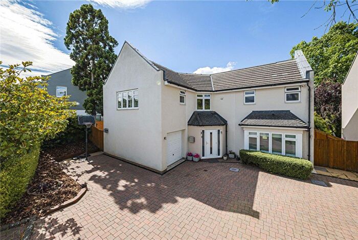 5 Bedroom Detached House For Sale In Lancaster Close, Bromley, BR2