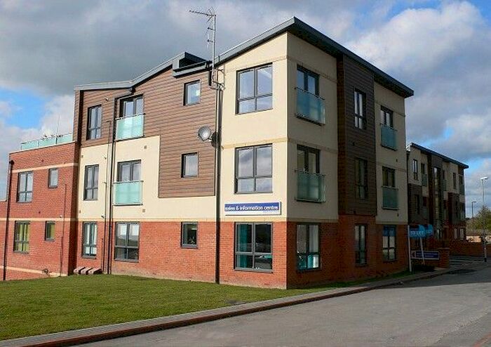 2 Bedroom Flat To Rent In Pullman House, Tudor Way, Beeston, Leeds, LS11