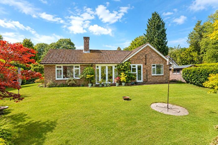3 Bedroom Bungalow For Sale In Kiln Way, Grayshott, Hindhead, Hampshire, GU26