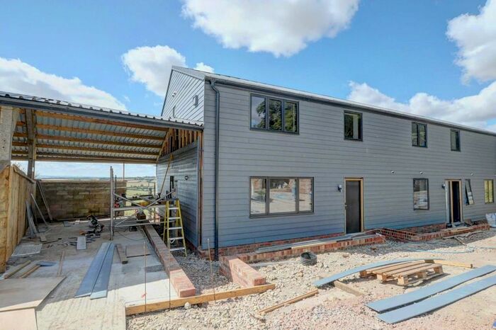 3 Bedroom Semi-Detached House To Rent In Upper Pollicott, Aylesbury, HP18