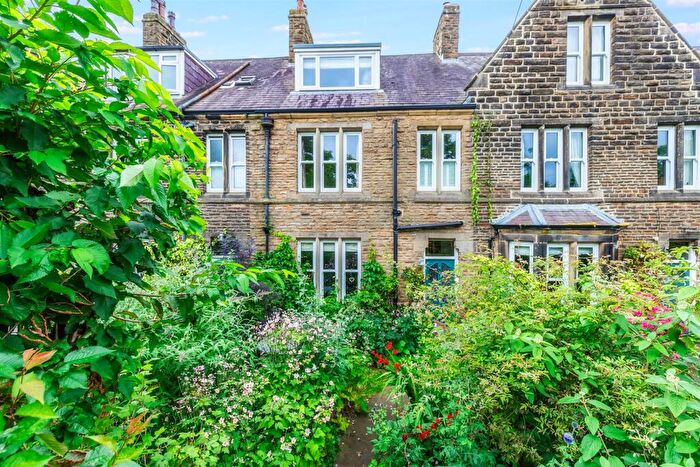 4 Bedroom Terraced House For Sale In Wheatley Lane, Ilkley, LS29