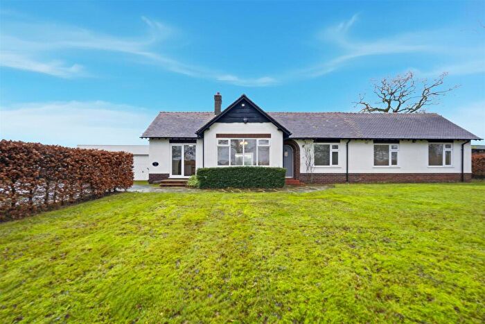 3 Bedroom Detached Bungalow To Rent In Oak Road, Mottram St Andrew, Cheshire, SK10