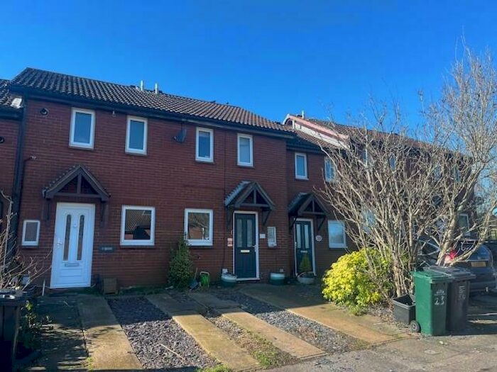 2 Bedroom House To Rent In Hillcroft, Portslade, Brighton, BN41