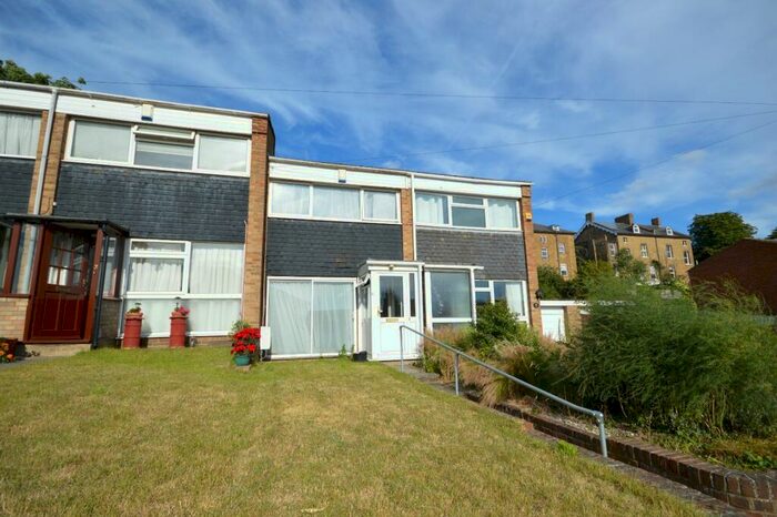 2 Bedroom Terraced House To Rent In Spring Grove, Gravesend, Kent, DA12
