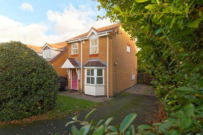 3 Bedroom End Of Terrace House To Rent In The Osiers, Loughborough, LE11