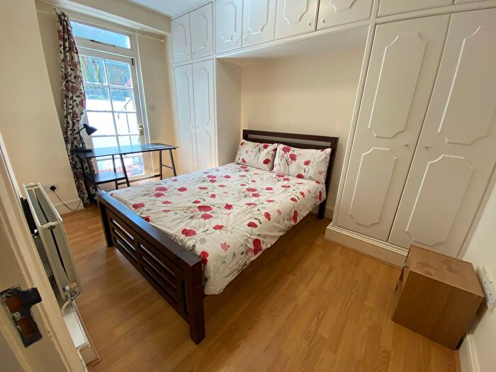 1 Bedroom Flat To Rent In Oakley Street, London, SW3