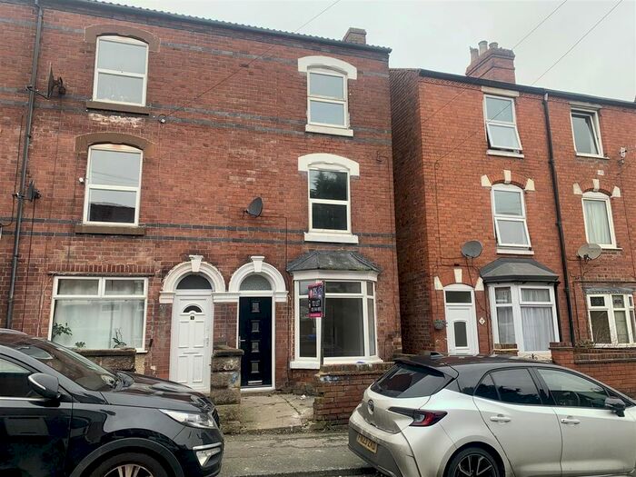 3 Bedroom End Of Terrace House To Rent In Blake Street, Ilkeston, DE7