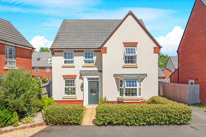 4 Bedroom Detached House For Sale In Kirby Street, Barton Seagrave, Northamptonshire, NN15