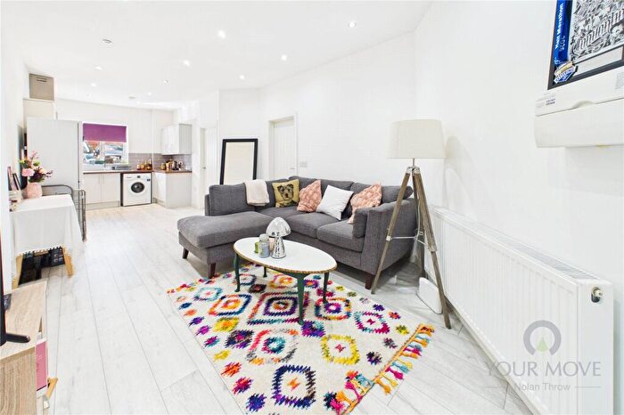 1 Bedroom Flat For Sale In Tresham Street, Kettering, Northamptonshire, NN16