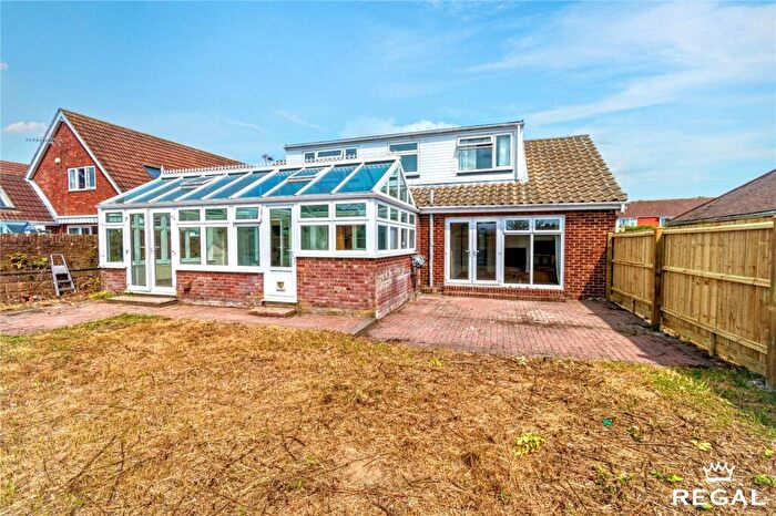 4 Bedroom Detached House For Sale In Hunts Pond Road, Fareham, SO31