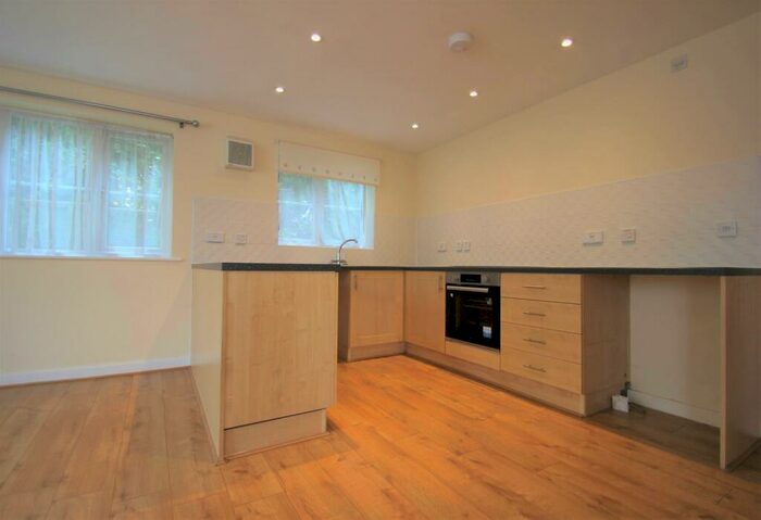 2 Bedroom Apartment To Rent In Winforton Close, Redditch, B98