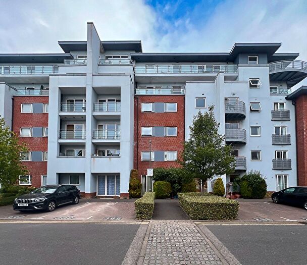 1 Bedroom Flat For Sale In Coxhill Way, Stanton House Coxhill Way, HP21
