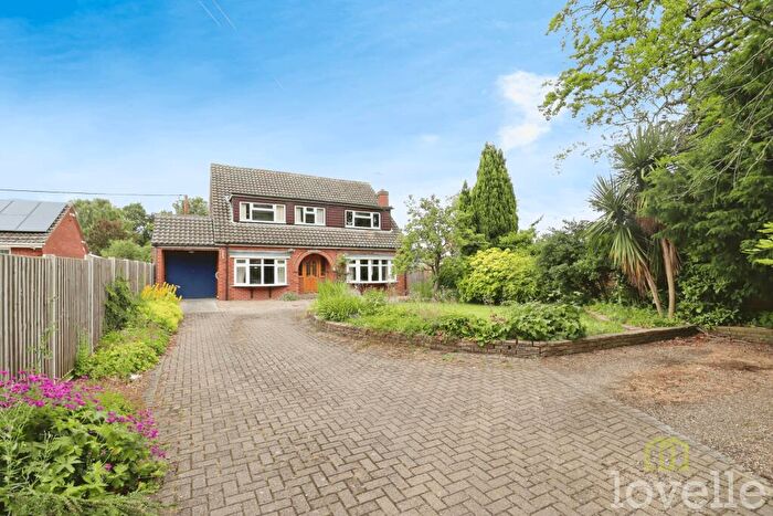 5 Bedroom Detached House For Sale In High Street, Swinderby, LN6