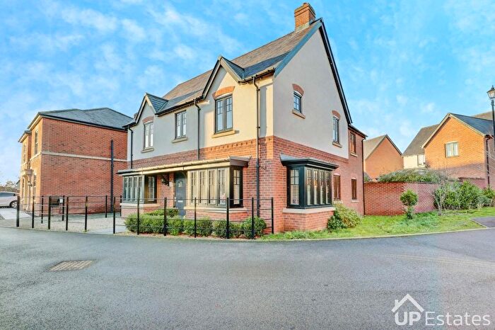 5 Bedroom Detached House For Sale In Clinton Crescent, Rugby, CV23