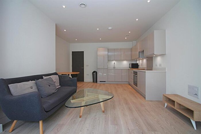 2 Bedroom Flat To Rent In Valencia Close, London, E14