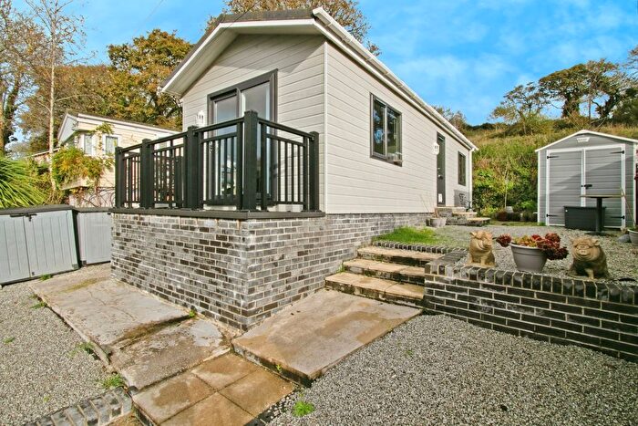 2 Bedroom Property For Sale In Maen Valley, Goldenbank, Falmouth, Cornwall, TR11