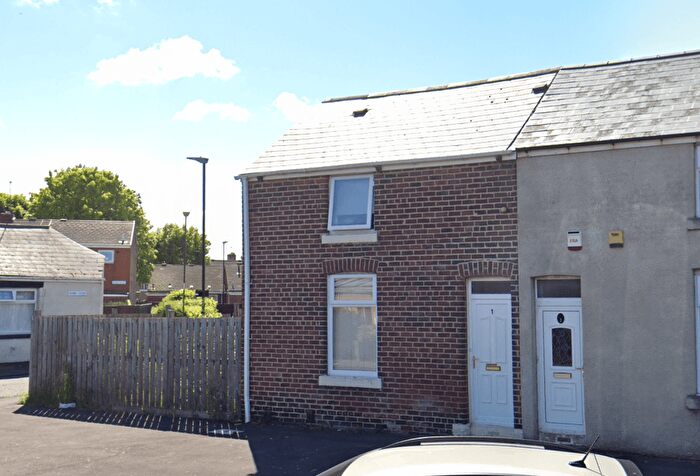 2 Bedroom End Of Terrace House To Rent In Empress St, Sunderland, SR5