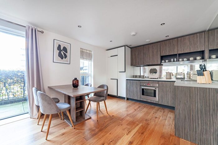 2 Bedroom Flat To Rent In Conington Road, London, SE13