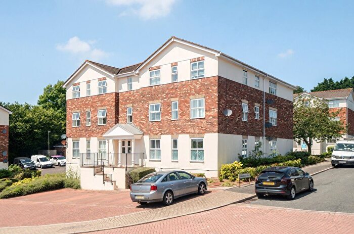 2 Bedroom Flat For Sale In Earlswood Drive, Paignton, Devon, TQ3