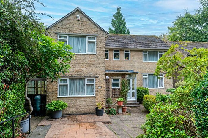 4 Bedroom Detached House For Sale In Chelsea Road, Brincliffe, S11