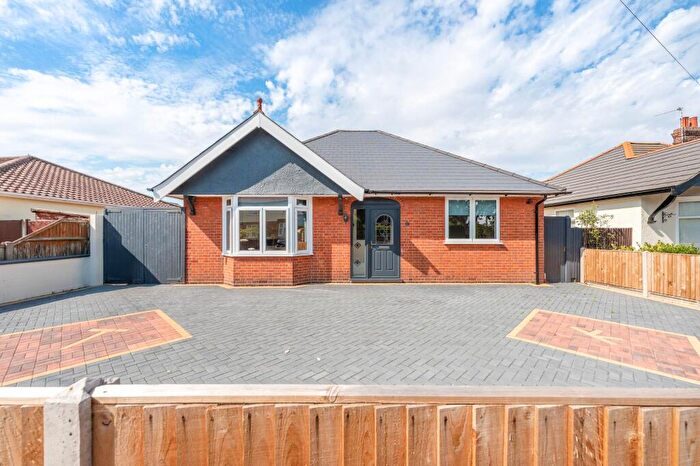3 Bedroom Detached Bungalow For Sale In Windsor Avenue, Great Yarmouth, NR30
