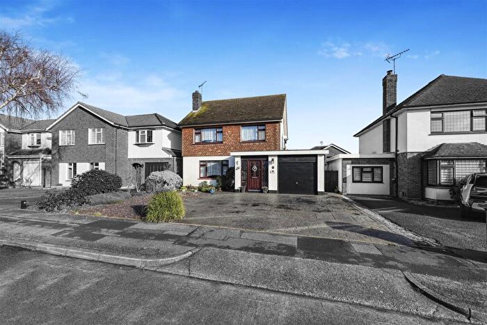 4 Bedroom House For Sale In Wansfell Gardens, Southend-On-Sea, SS1