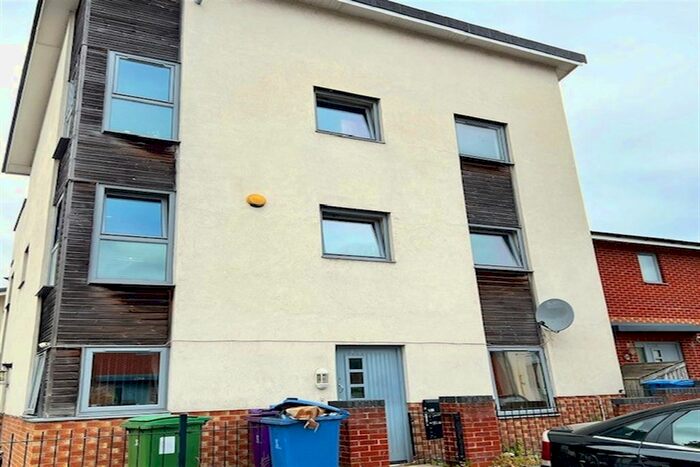 4 Bedroom Flat To Rent In Holdsworth Drive, Liverpool, L7