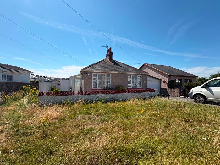 2 Bedroom Bungalow To Rent In Park View, Woodland Avenue, Porthcawl, CF36