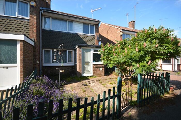 3 Bedroom End Of Terrace House For Sale In Butely Road, Luton, Bedfordshire, LU4