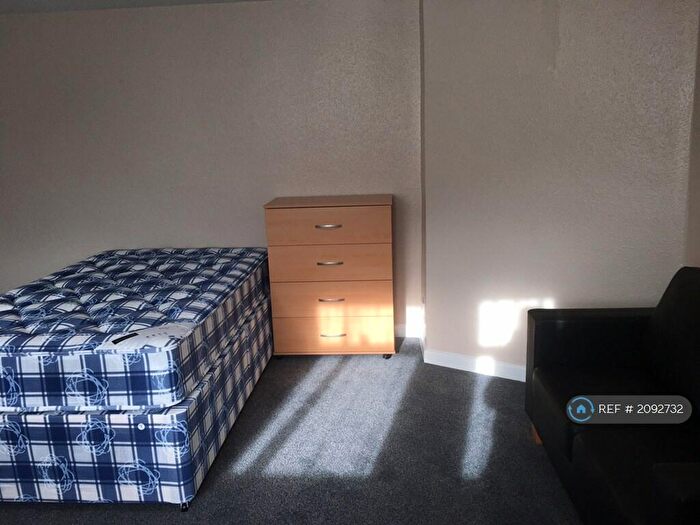 Studio To Rent In Walsingham Road, Bristol, BS6