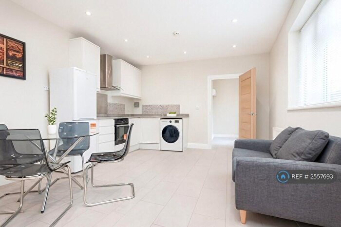 1 Bedroom Flat To Rent In High Road Leytonstone, London, E11