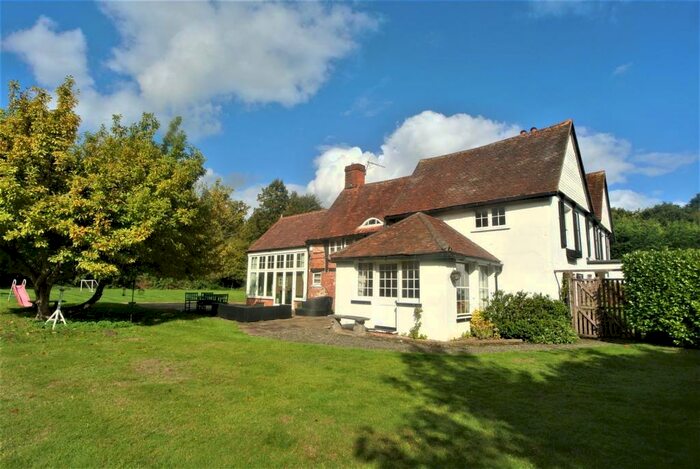 5 Bedroom House To Rent In Hook Heath Lane, Woking, GU22